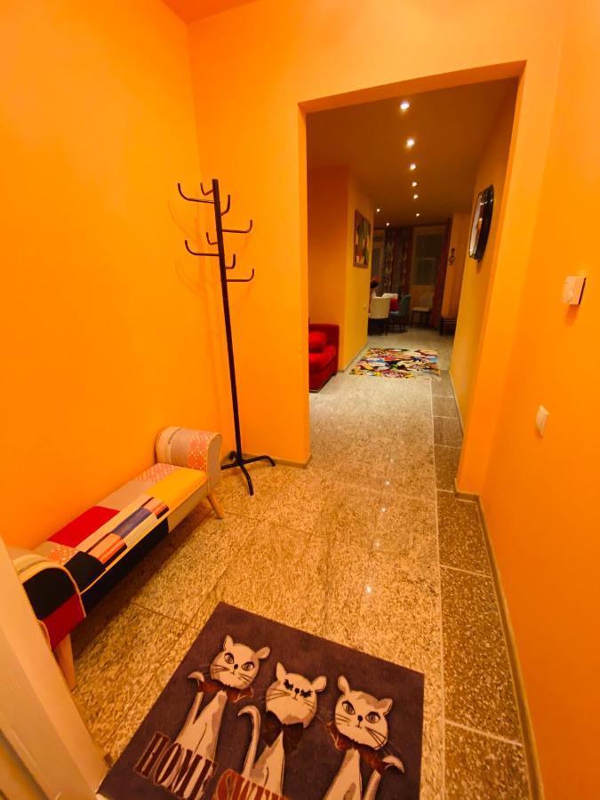Party House Hotel Cielavas Esterno foto